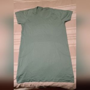 Lululemon swiftly tech tee